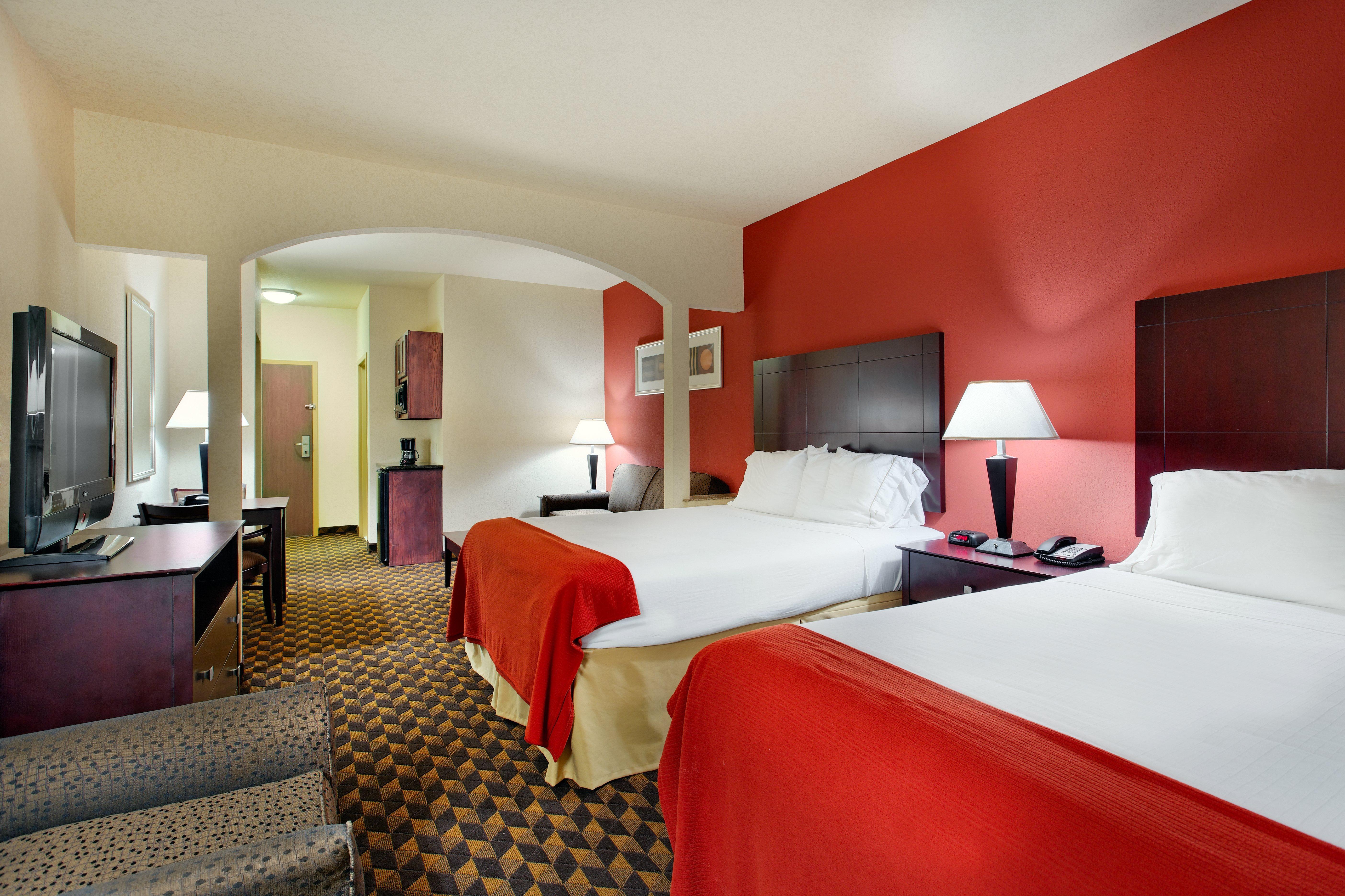 Holiday Inn Express & Suites Malvern By Ihg Exterior foto