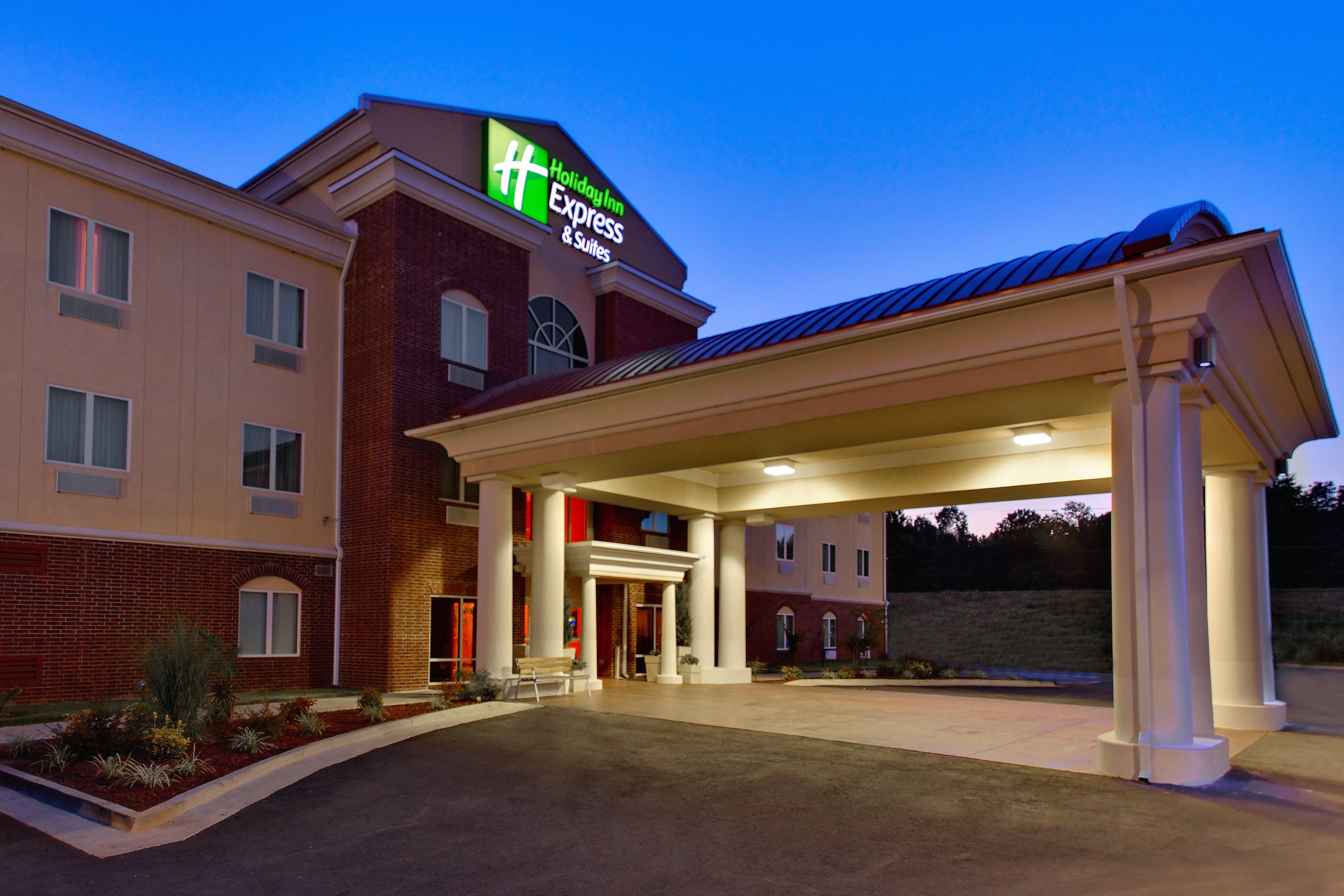 Holiday Inn Express & Suites Malvern By Ihg Exterior foto